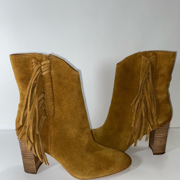 New Charles By Charles Boulder Booties Size/9 - Picture 11 of 11